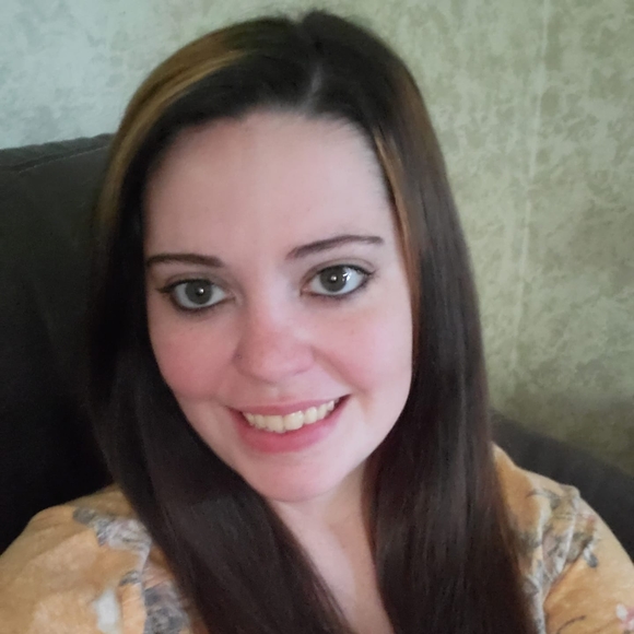 Meet your Posher, Rachel - Picture 1 of 1